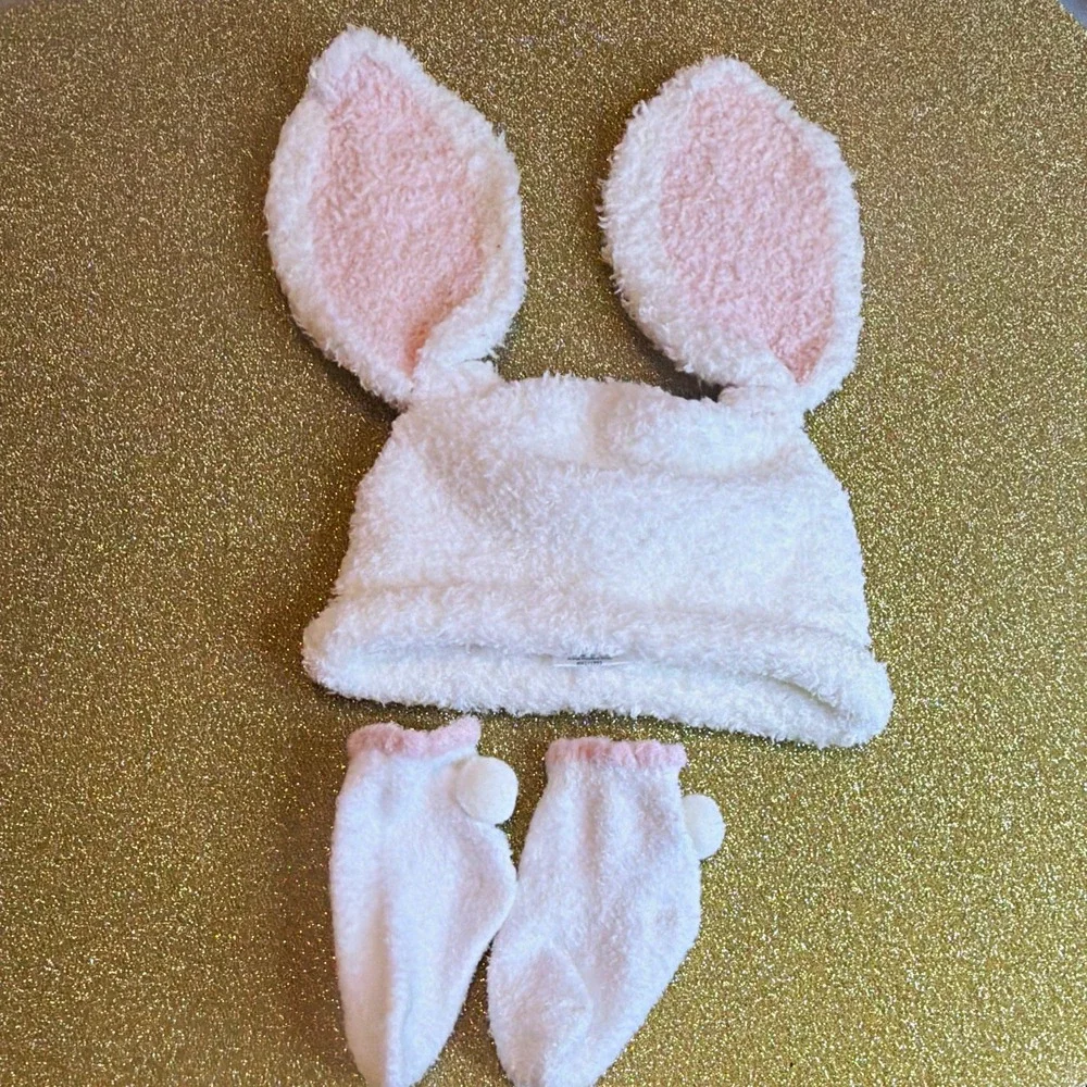 Mud Pie Plush Bunny Ear Beanie Hat & Booties Set 0-6M White/Pink Lightweight